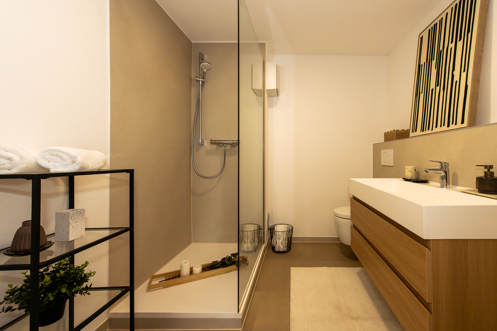 Neues Bad mit bodengleicher Dusche in der Wohnung in Lauffen am Neckar